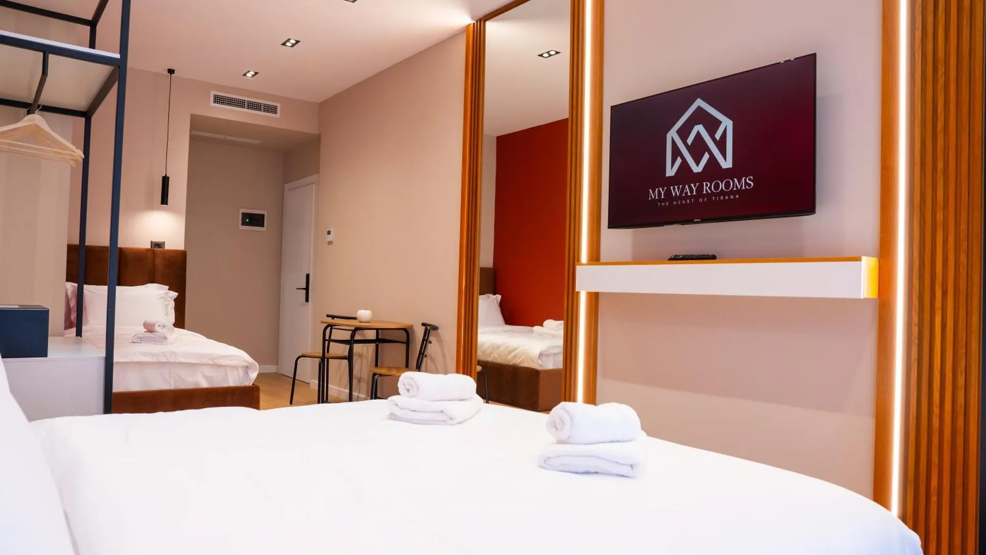 B&B My Way Rooms 티라나 알바니아
