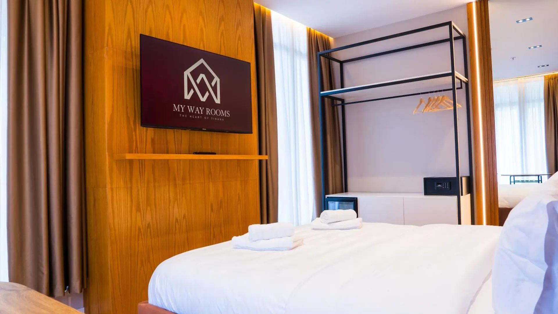 B&B My Way Rooms 티라나